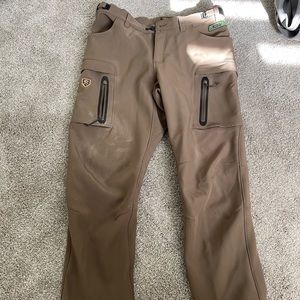 Pursuit Tech Stretch Pant with
Agion Active XL®